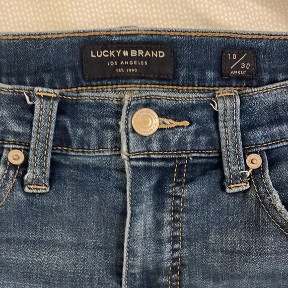 Lucky Brand Jeans - Picture 2 of 7